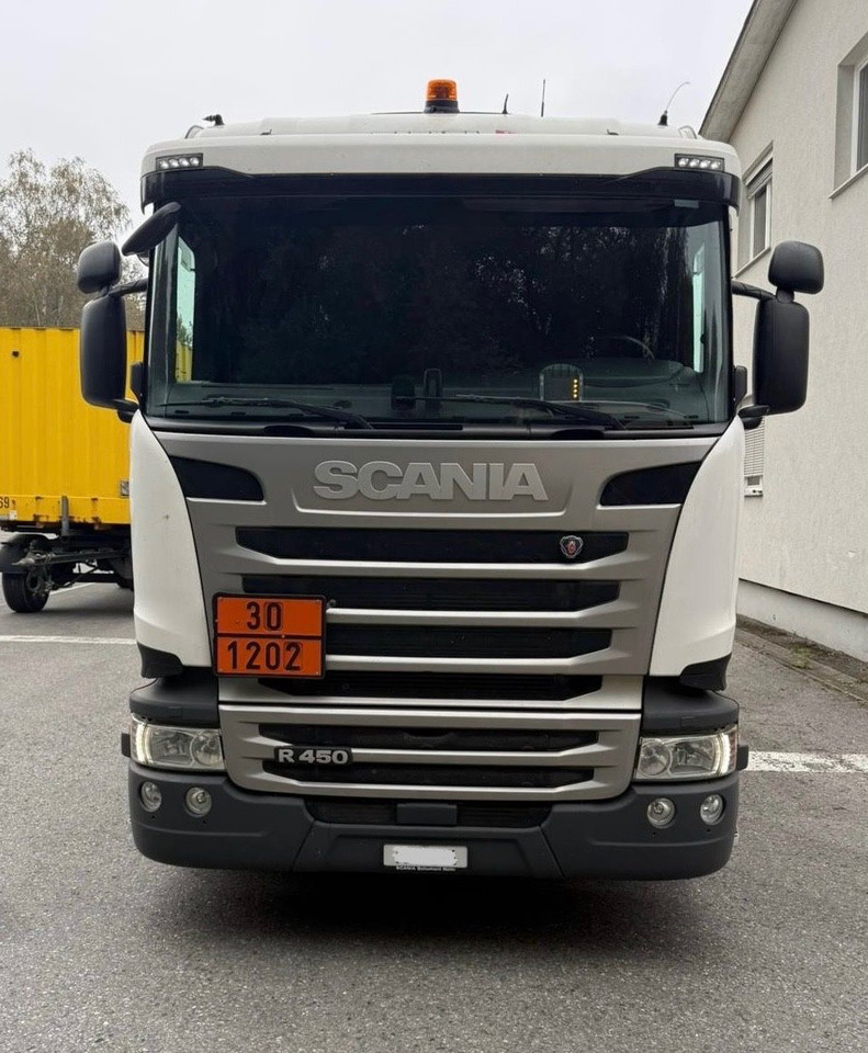 Scania R450 LB 6x2, ADR, E6,Schwarzmüller,Diesel/Benzin - Tartályos teherautó: 2 kép. Scania R450 LB 6x2, ADR, E6,Schwarzmüller,Diesel/Benzin - Tartályos teherautó: 2 kép.