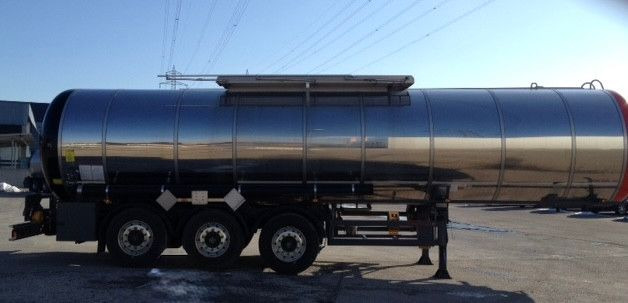 Schwarzmüller C203 / C12, 2 Kammern, Bitumen, 33'000L - Tartályos félpótkocsi: 5 kép. Schwarzmüller C203 / C12, 2 Kammern, Bitumen, 33'000L - Tartályos félpótkocsi: 5 kép.