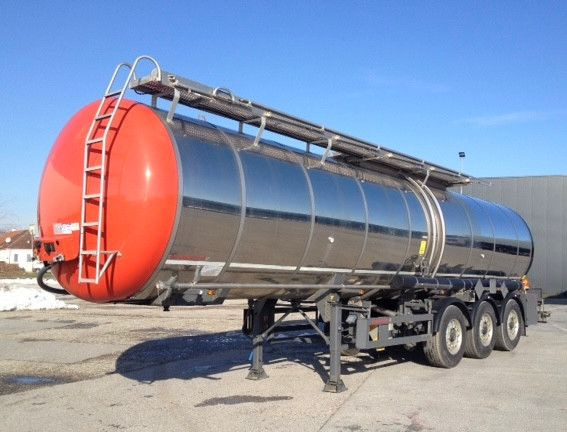 Schwarzmüller C203 / C12, 2 Kammern, Bitumen, 33'000L - Tartályos félpótkocsi: 1 kép. Schwarzmüller C203 / C12, 2 Kammern, Bitumen, 33'000L - Tartályos félpótkocsi: 1 kép.
