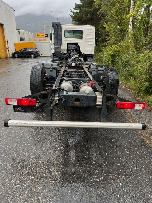 Alvaz teherautó Volvo FM-460 6x4/4R Hydrodrive,E6,Retarder,Fahrgestell: 6 kép.