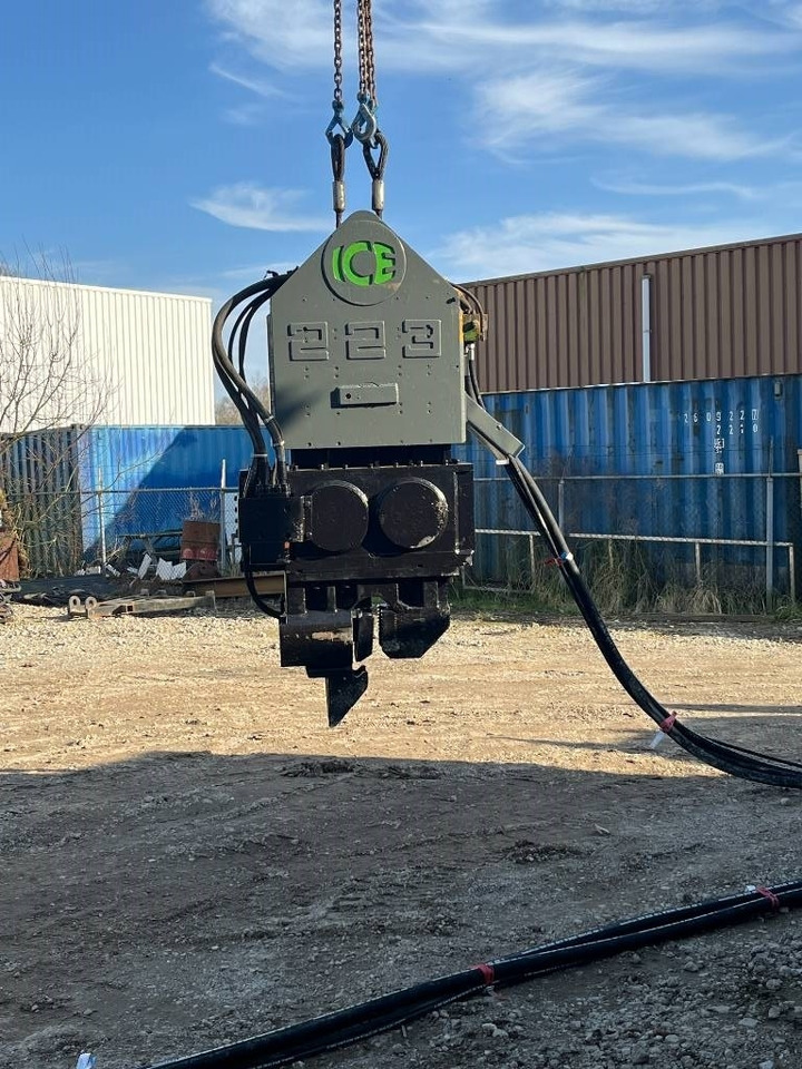 ICE 223 - Cölöpverő: 2 kép. ICE 223 - Cölöpverő: 2 kép.