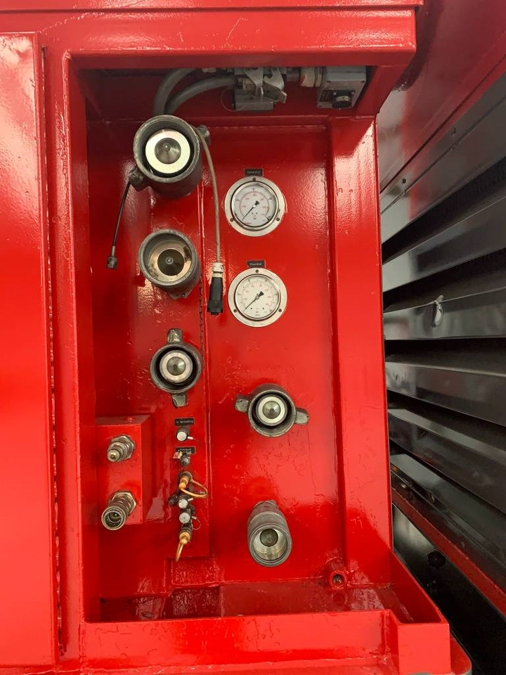 IHC Fundex FPP 20SNZ - Építőipari berendezések: 2 kép. IHC Fundex FPP 20SNZ - Építőipari berendezések: 2 kép.