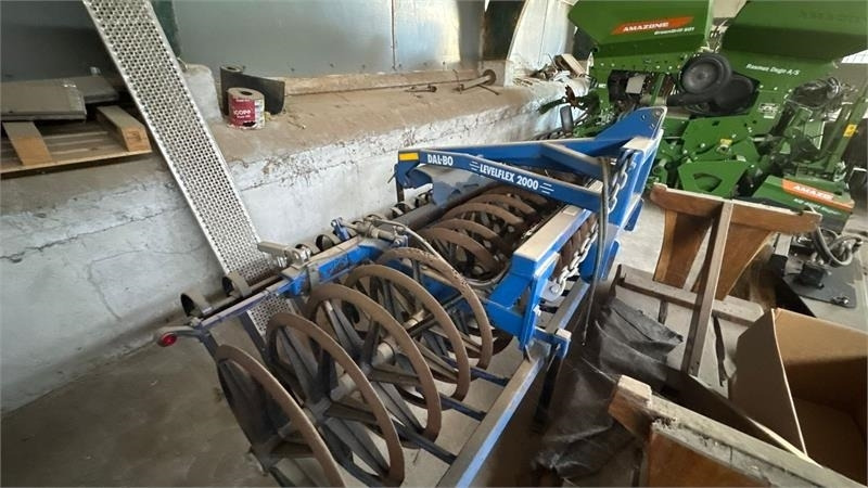 Dal-Bo 4m Frontpakker Levelflex 2000 4 m. - Mezőgazdasági hengerek: 1 kép. Dal-Bo 4m Frontpakker Levelflex 2000 4 m. - Mezőgazdasági hengerek: 1 kép.