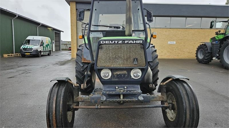 Traktor Deutz-fahr DX 3.90: 11 kép.