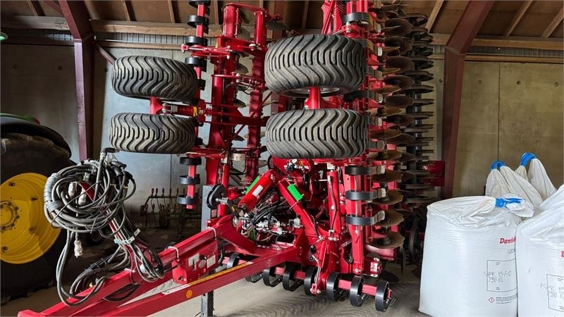 Horsch Joker 8RT 8RT  - Tárcsás borona: 1 kép. Horsch Joker 8RT 8RT  - Tárcsás borona: 1 kép.