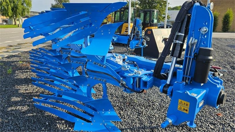 Lemken Juwel 8 M Juwel 8 M V U - Eke: 2 kép. Lemken Juwel 8 M Juwel 8 M V U - Eke: 2 kép.