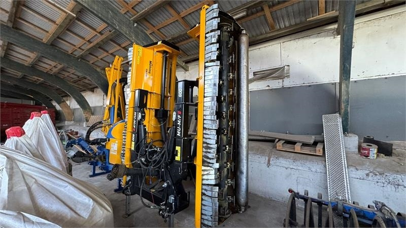 Müthing MU M/F 600 MU M/F 600 - Fűkasza: 1 kép. Müthing MU M/F 600 MU M/F 600 - Fűkasza: 1 kép.