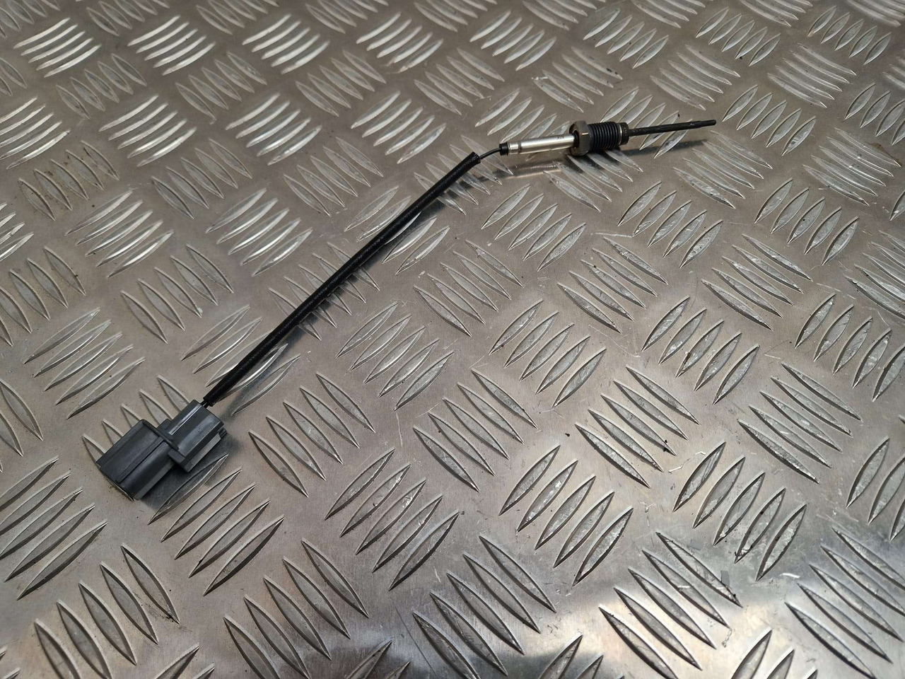 320/A9184 Exhaust Temperature Sensor SCR GENUINE JCB - Motor és alkatrészek - Építőipari gépek: 2 kép. 320/A9184 Exhaust Temperature Sensor SCR GENUINE JCB - Motor és alkatrészek - Építőipari gépek: 2 kép.