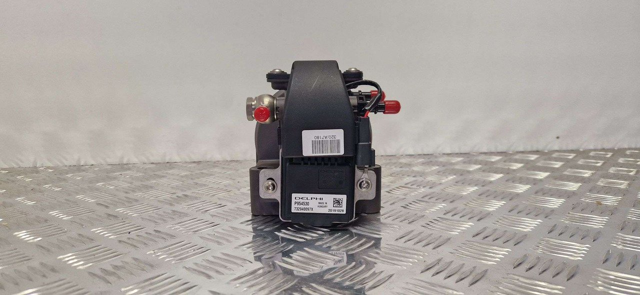 JCB 320/A7180 Fuel Lift Pump with Filter Assembly - Motor és alkatrészek - Építőipari gépek: 5 kép. JCB 320/A7180 Fuel Lift Pump with Filter Assembly - Motor és alkatrészek - Építőipari gépek: 5 kép.