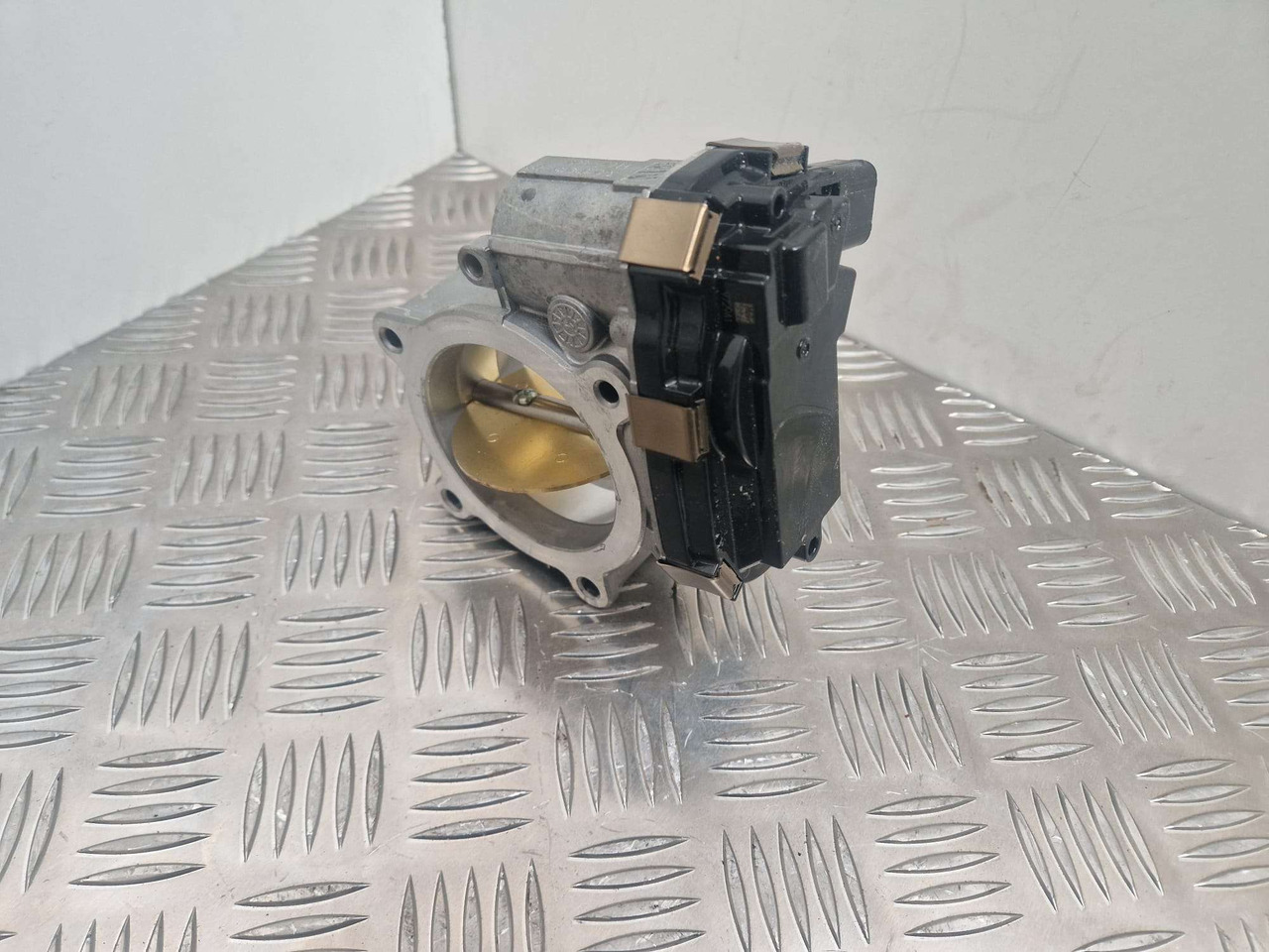 JCB hitachi throttle 320/05645 RMA72-800 - Motor és alkatrészek - Építőipari gépek: 3 kép. JCB hitachi throttle 320/05645 RMA72-800 - Motor és alkatrészek - Építőipari gépek: 3 kép.