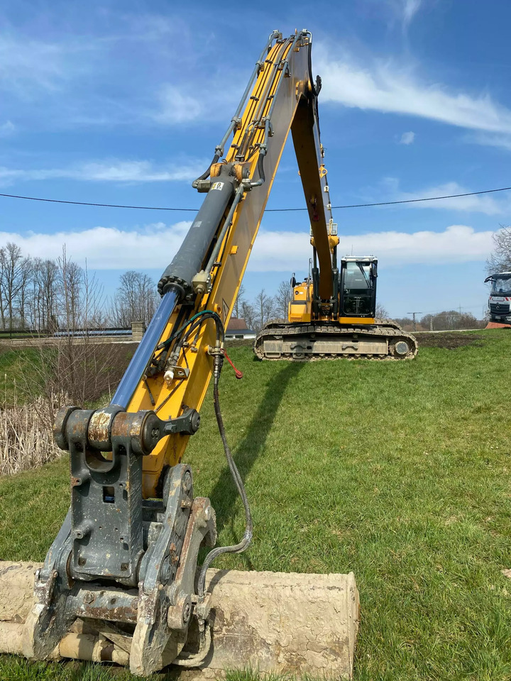 2019 Liebherr R 926 LC MU - Lánctalpas kotró: 1 kép. 2019 Liebherr R 926 LC MU - Lánctalpas kotró: 1 kép.
