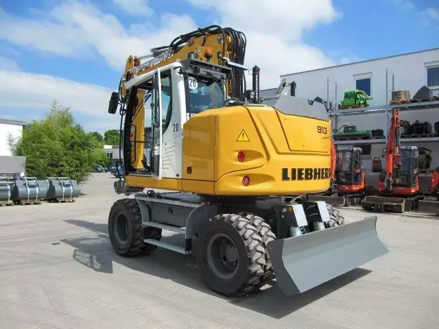 2022 Liebherr A 913 Compact G6.0-D - Gumikerekes kotró: 5 kép. 2022 Liebherr A 913 Compact G6.0-D - Gumikerekes kotró: 5 kép.