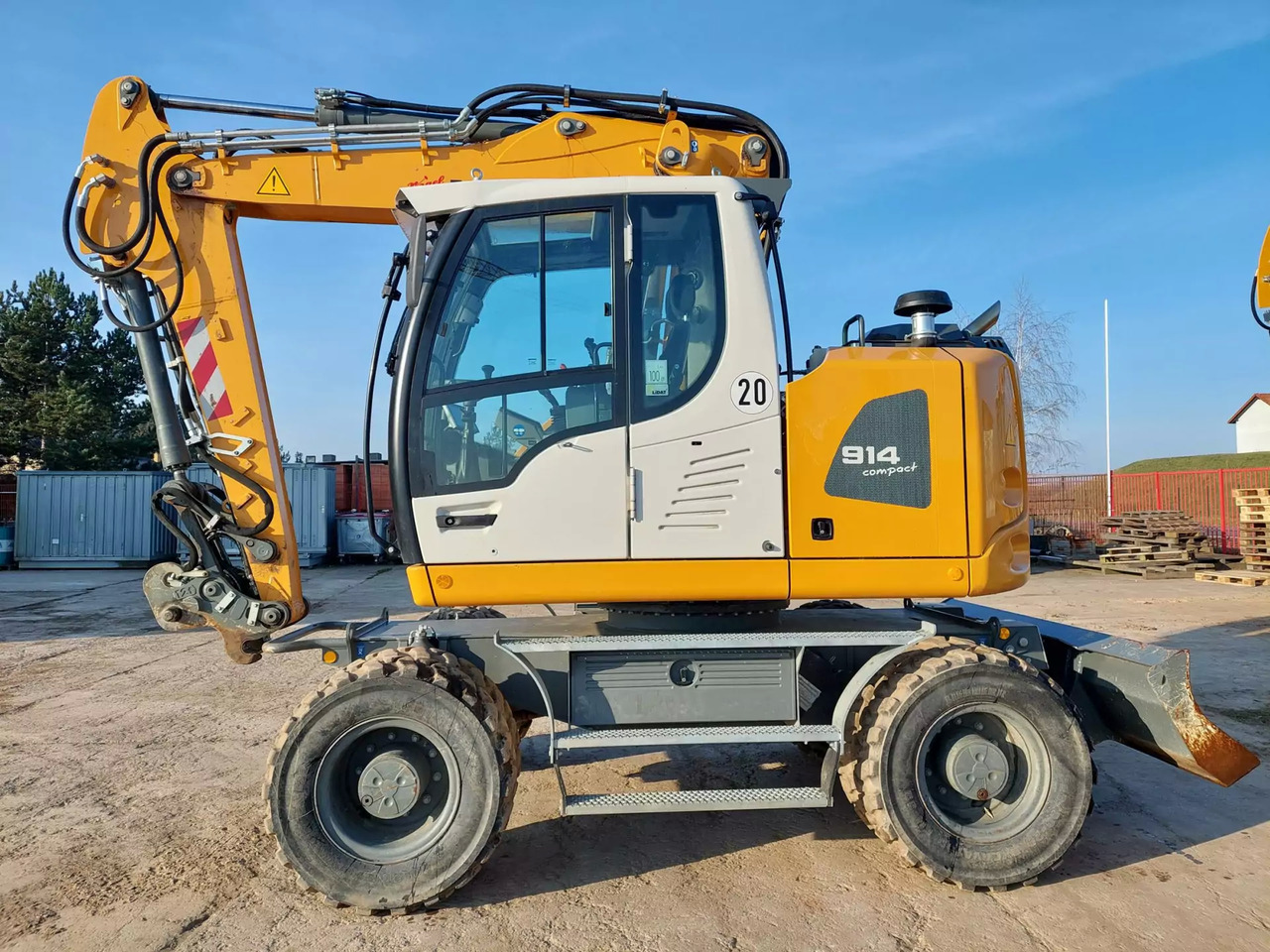 Gumikerekes kotró 2022 Liebherr A 914 Compact Litronic G6.0-D: 1 kép.