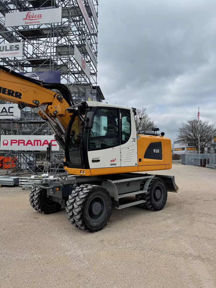 2022 Liebherr A 918 Litronic G6.0-D - Gumikerekes kotró: 1 kép. 2022 Liebherr A 918 Litronic G6.0-D - Gumikerekes kotró: 1 kép.