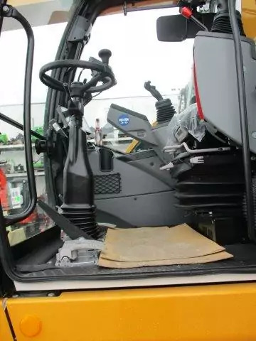 2023 Liebherr A 916 Compact Litronic G6.0-D - Gumikerekes kotró: 5 kép. 2023 Liebherr A 916 Compact Litronic G6.0-D - Gumikerekes kotró: 5 kép.