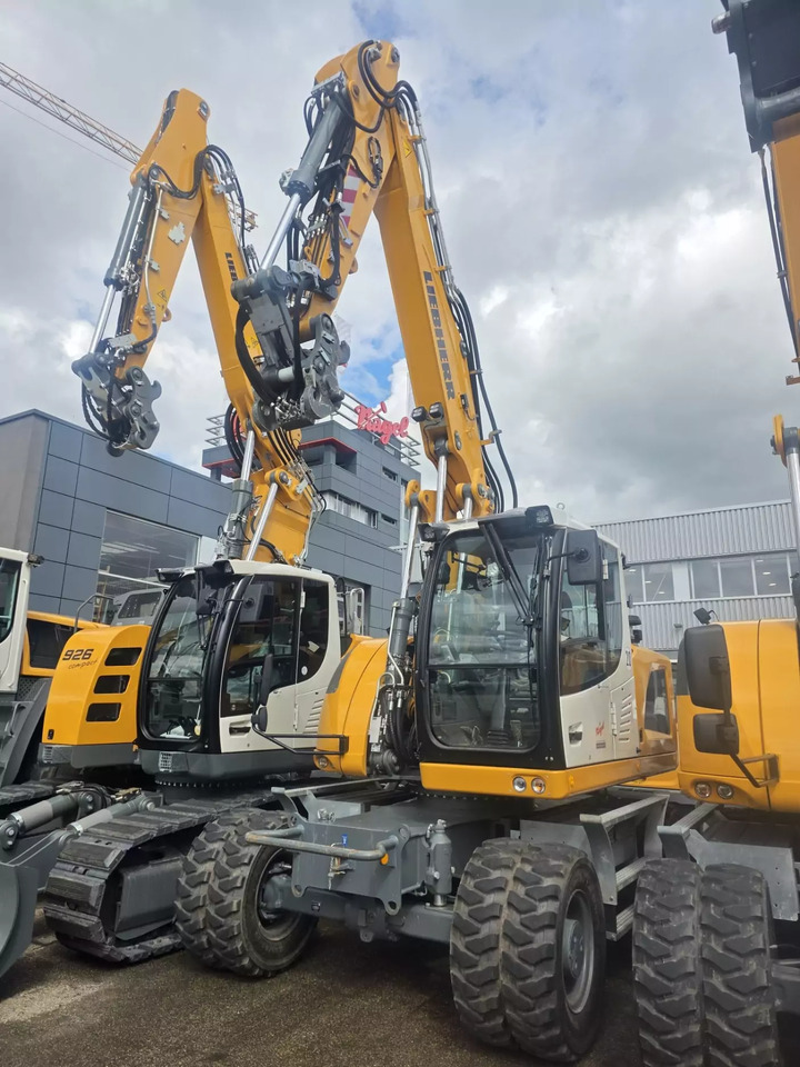 2023 Liebherr A 916 Litronic G6.0-D - Gumikerekes kotró: 1 kép. 2023 Liebherr A 916 Litronic G6.0-D - Gumikerekes kotró: 1 kép.