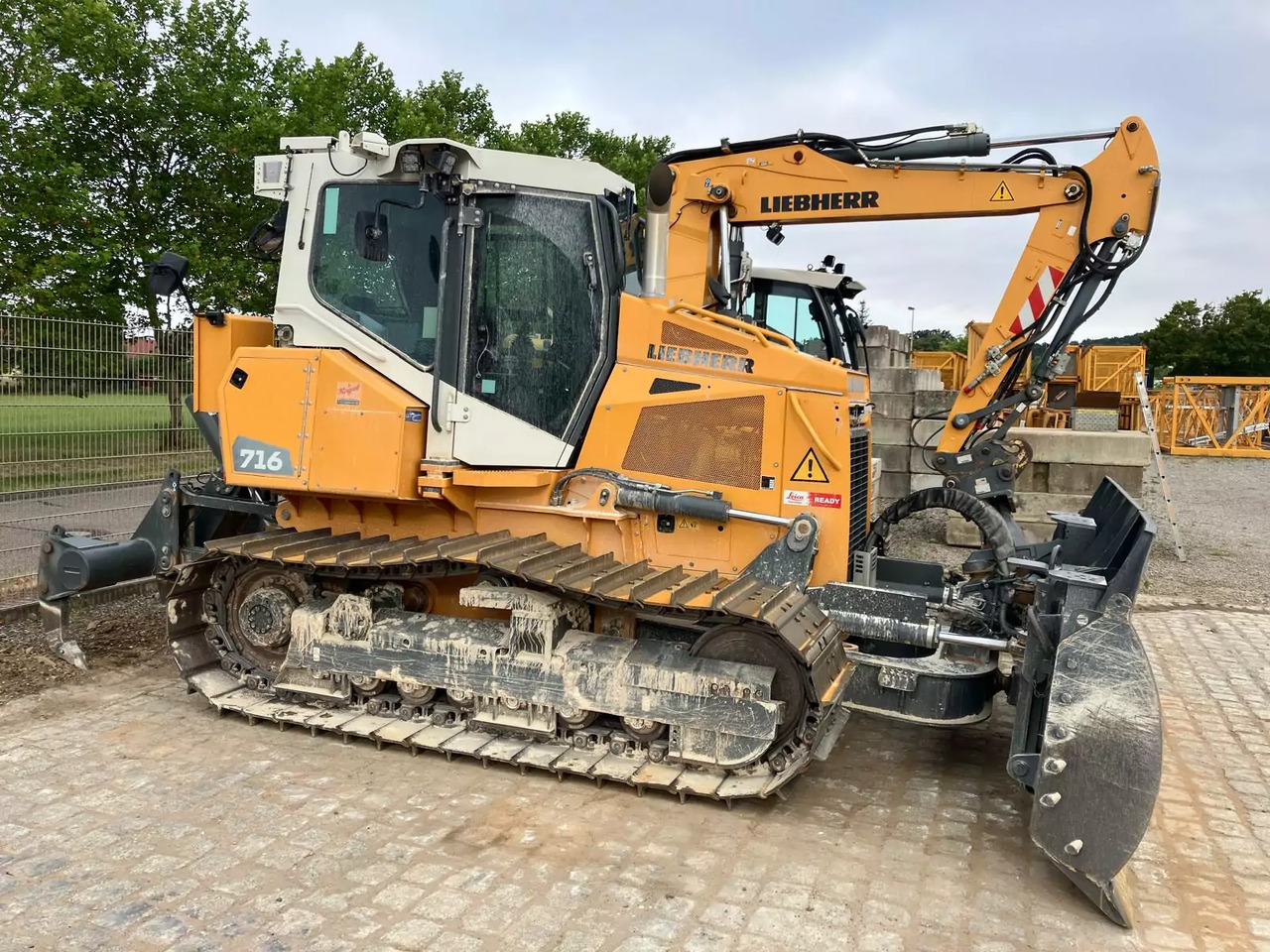 2023 Liebherr PR 716 LGP - Buldózer: 2 kép. 2023 Liebherr PR 716 LGP - Buldózer: 2 kép.