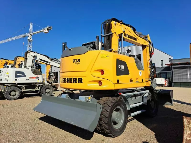 2025 Liebherr A 918 Compact G6.0-D Litronic - Gumikerekes kotró: 4 kép. 2025 Liebherr A 918 Compact G6.0-D Litronic - Gumikerekes kotró: 4 kép.