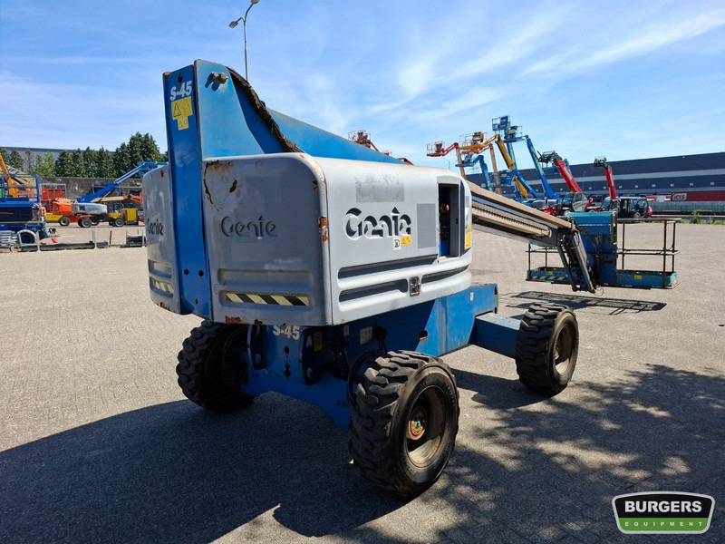 Genie S45 - Emelő: 4 kép. Genie S45 - Emelő: 4 kép.