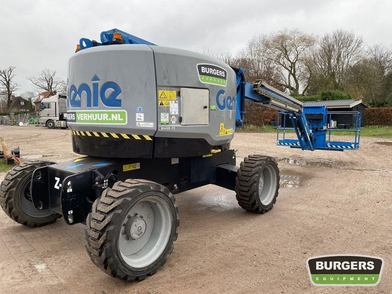 Genie Z62 40 - Személyemelő: 3 kép. Genie Z62 40 - Személyemelő: 3 kép.