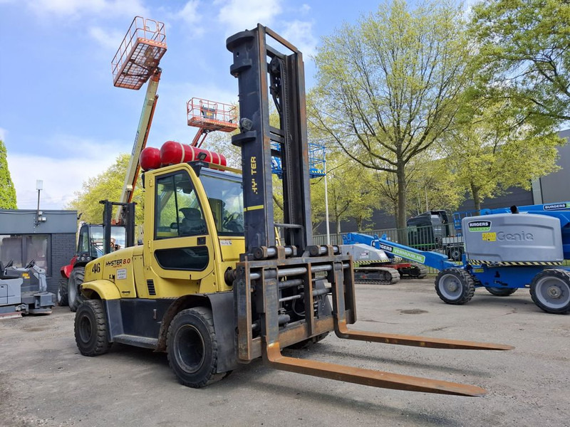 Hyster H8.0FT-9 - Gázüzemű targonca: 2 kép. Hyster H8.0FT-9 - Gázüzemű targonca: 2 kép.