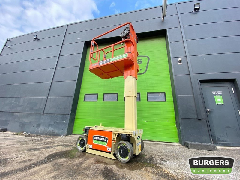 JLG 1230ES - Emelő: 3 kép. JLG 1230ES - Emelő: 3 kép.