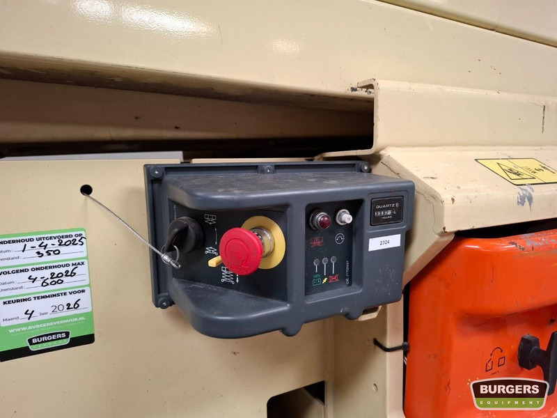 JLG 3246ES - Ollós emelő: 5 kép. JLG 3246ES - Ollós emelő: 5 kép.