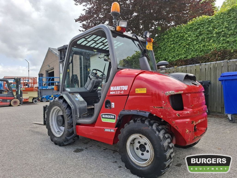 Manitou MH25-4 Buggy - Terepjáró képességű targoncá: 4 kép. Manitou MH25-4 Buggy - Terepjáró képességű targoncá: 4 kép.