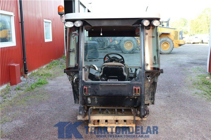 Claas 840 - Fülke - Mezőgazdasági gépek: 3 kép. Claas 840 - Fülke - Mezőgazdasági gépek: 3 kép.