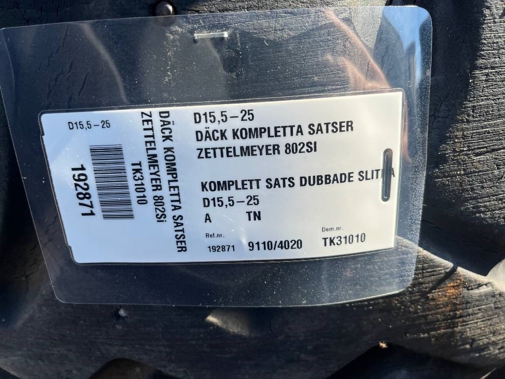 Goodyear 15,5-R25 till Zettelmeyer 802 - Gumiabroncs - Építőipari gépek: 3 kép. Goodyear 15,5-R25 till Zettelmeyer 802 - Gumiabroncs - Építőipari gépek: 3 kép.