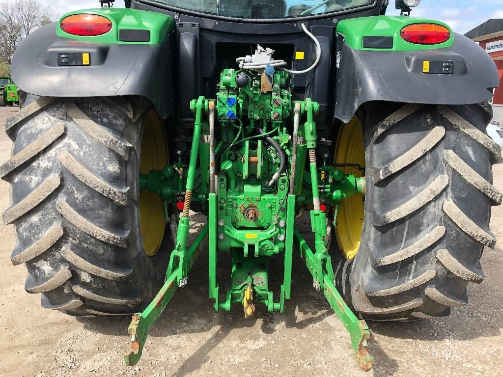 John Deere 6130 R Dismantled: only spare parts - Traktor: 3 kép. John Deere 6130 R Dismantled: only spare parts - Traktor: 3 kép.