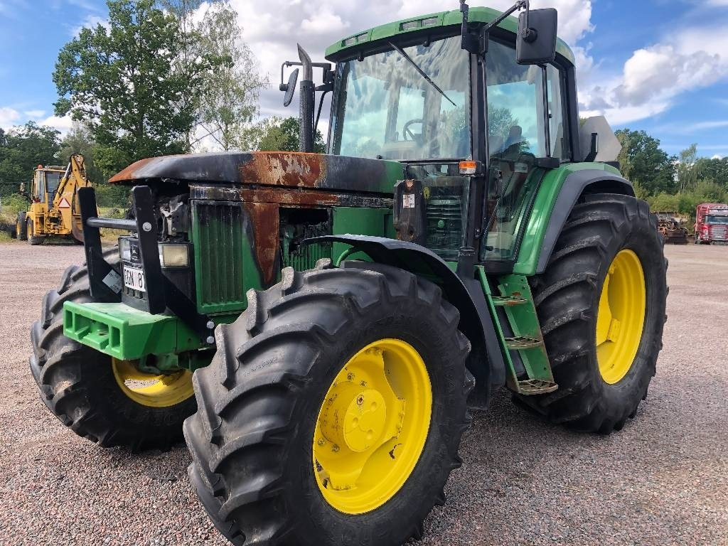 John Deere 6900 Dismantled: only spare parts - Traktor: 2 kép. John Deere 6900 Dismantled: only spare parts - Traktor: 2 kép.