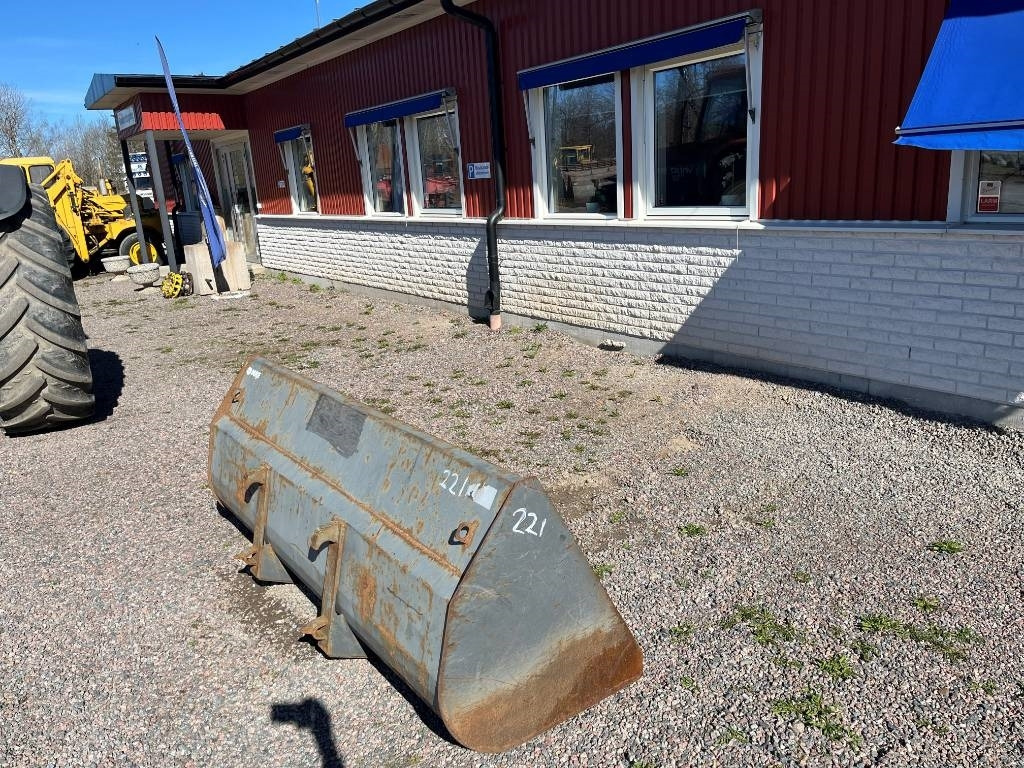 Lättmatrialskopa Norje Trima / SMS fäste - Kanál - Építőipari gépek: 2 kép. Lättmatrialskopa Norje Trima / SMS fäste - Kanál - Építőipari gépek: 2 kép.