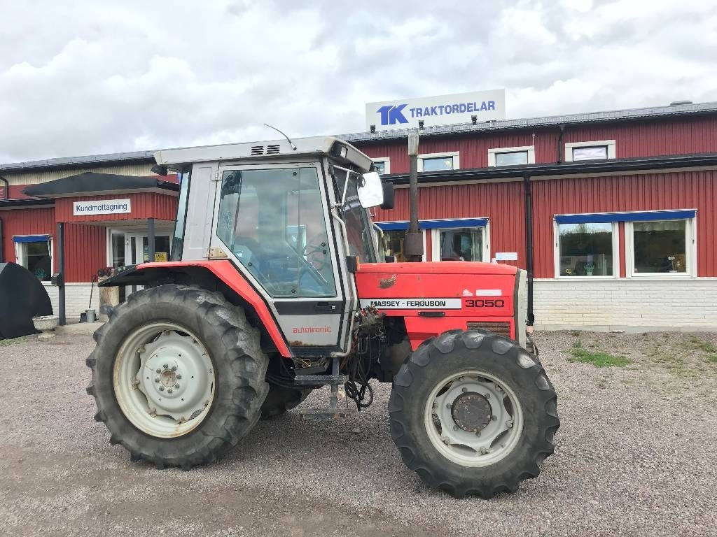Massey Ferguson 3050 Dismantled: only spare parts - Traktor: 1 kép. Massey Ferguson 3050 Dismantled: only spare parts - Traktor: 1 kép.