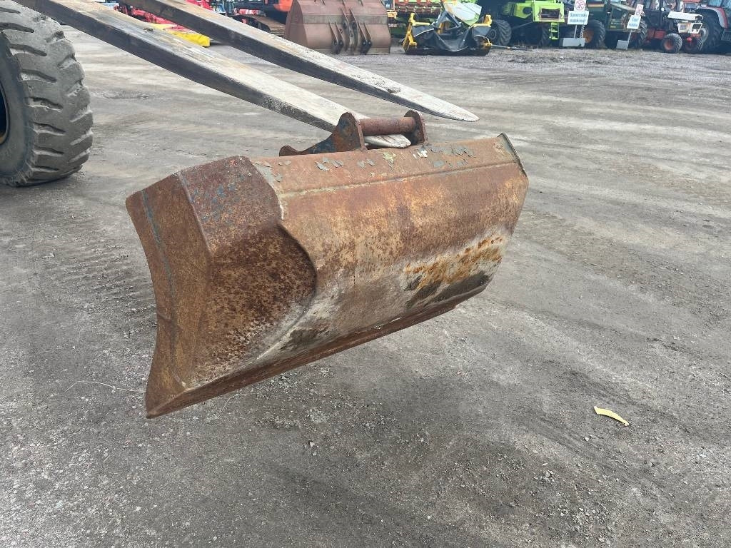 Planeringsskopa Engcon S40 fäste - Kanál - Építőipari gépek: 2 kép. Planeringsskopa Engcon S40 fäste - Kanál - Építőipari gépek: 2 kép.