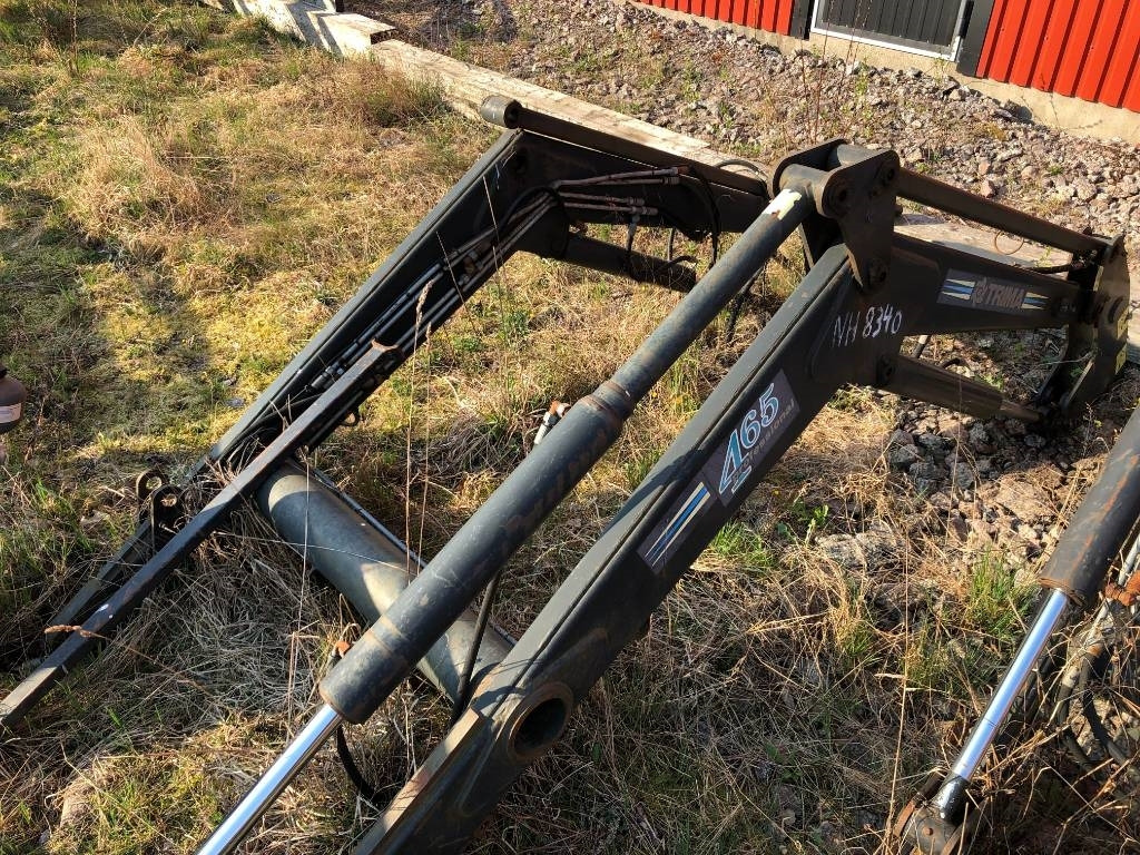 Reservdelar / Parts till Trima 465 B - Homlokrakodó traktorhoz: 3 kép. Reservdelar / Parts till Trima 465 B - Homlokrakodó traktorhoz: 3 kép.