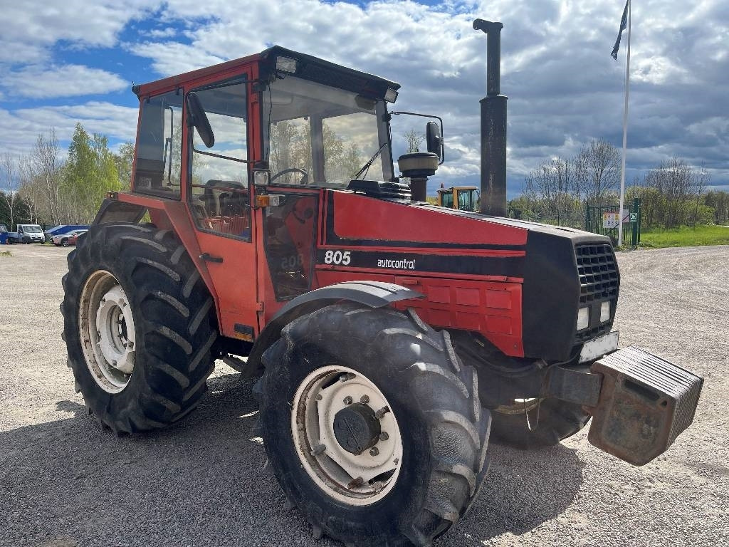Valtra Valmet 805 Dismantled. Only spare parts - Traktor: 2 kép. Valtra Valmet 805 Dismantled. Only spare parts - Traktor: 2 kép.