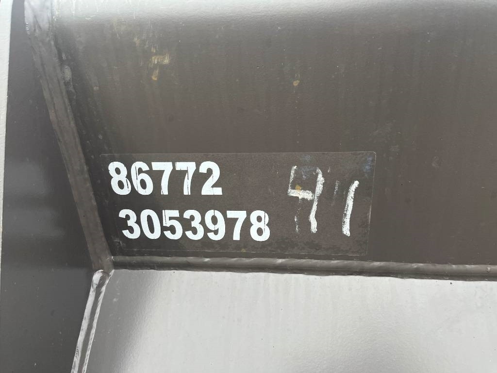 Volvo Skopa L150H L180H - Kanál - Építőipari gépek: 3 kép. Volvo Skopa L150H L180H - Kanál - Építőipari gépek: 3 kép.