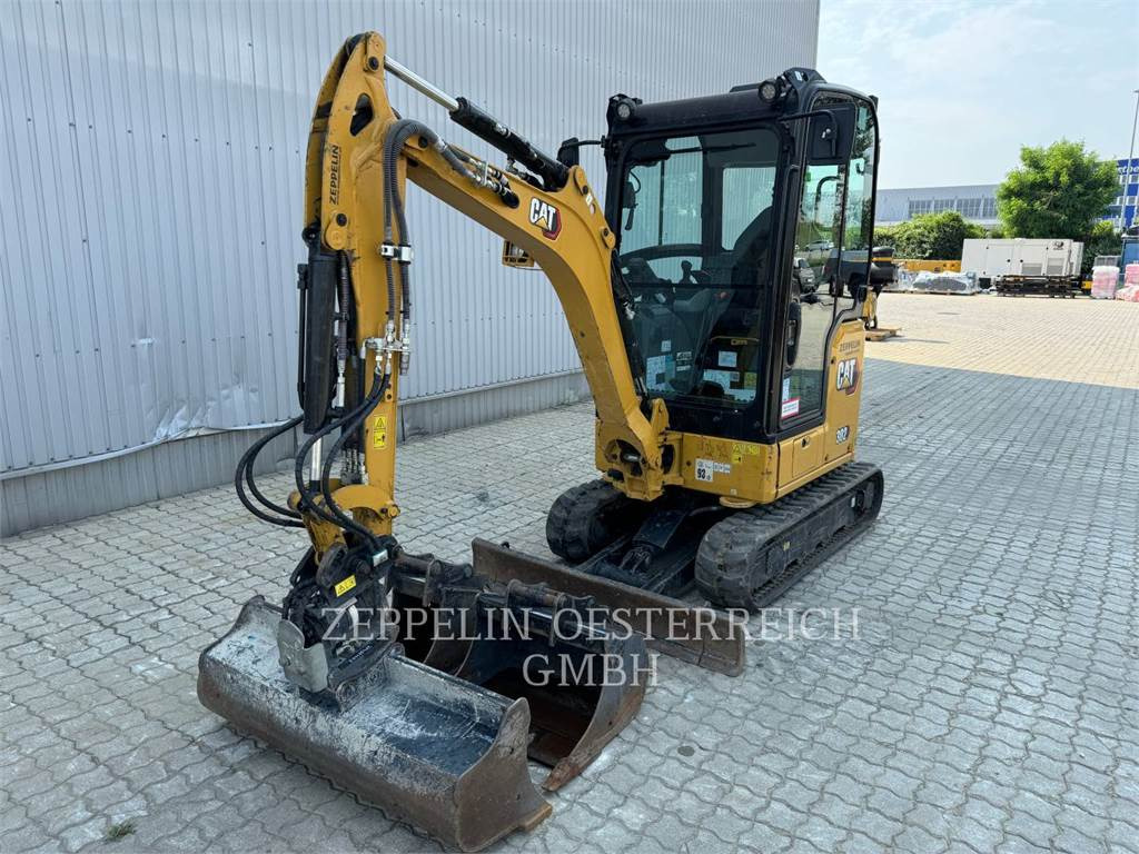 CAT 302-05CR - Minikotró: 1 kép. CAT 302-05CR - Minikotró: 1 kép.