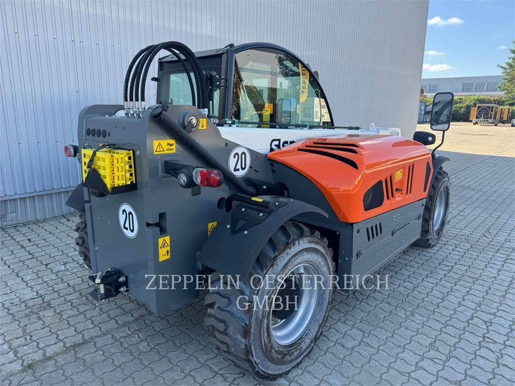 Faresin 6.26 CLASSIC 52 - Teleszkópos rakodó: 4 kép. Faresin 6.26 CLASSIC 52 - Teleszkópos rakodó: 4 kép.