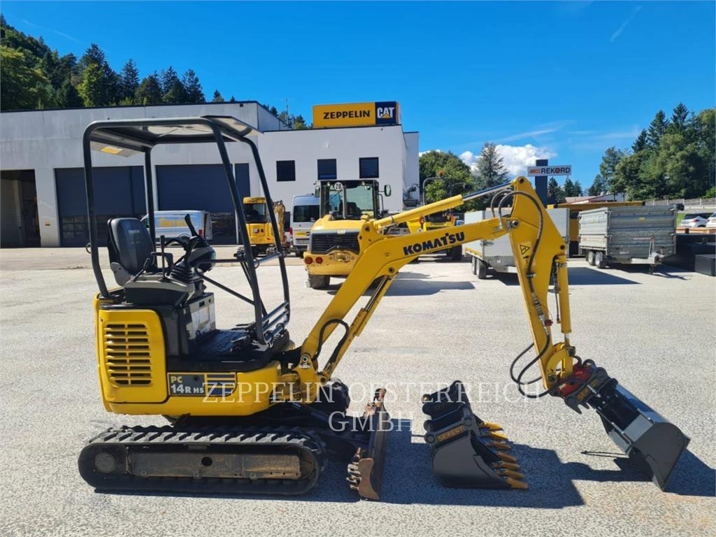 Komatsu PC14R HS - Lánctalpas kotró: 2 kép. Komatsu PC14R HS - Lánctalpas kotró: 2 kép.