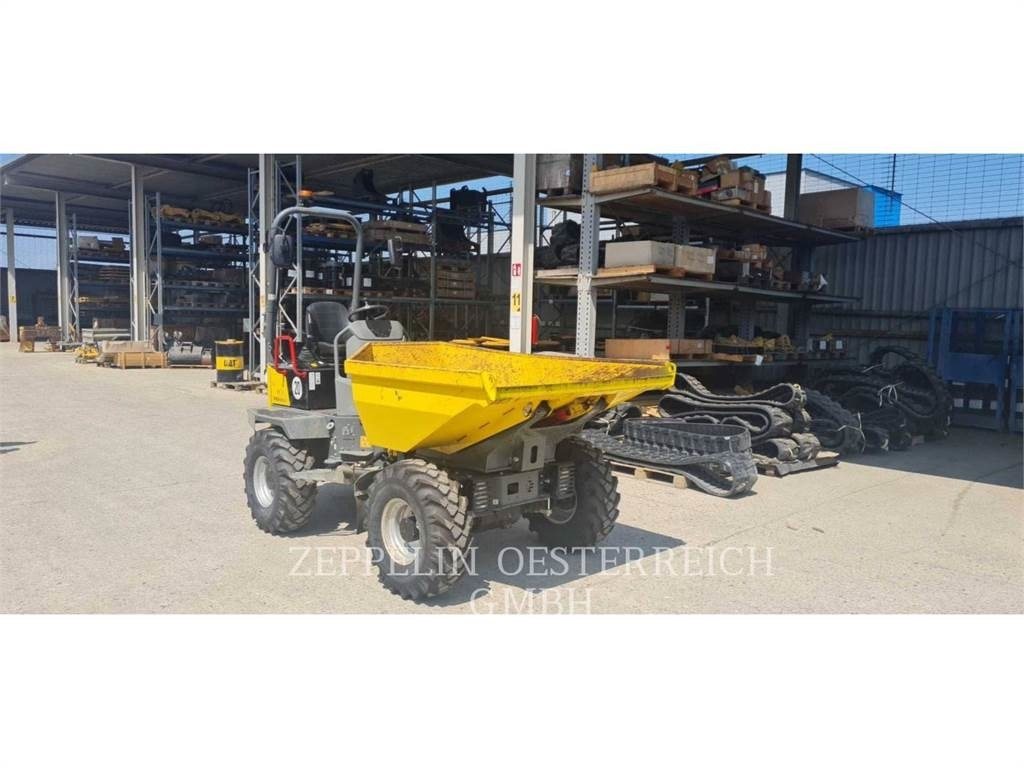 Neuson DW30 - Minidömper: 2 kép. Neuson DW30 - Minidömper: 2 kép.