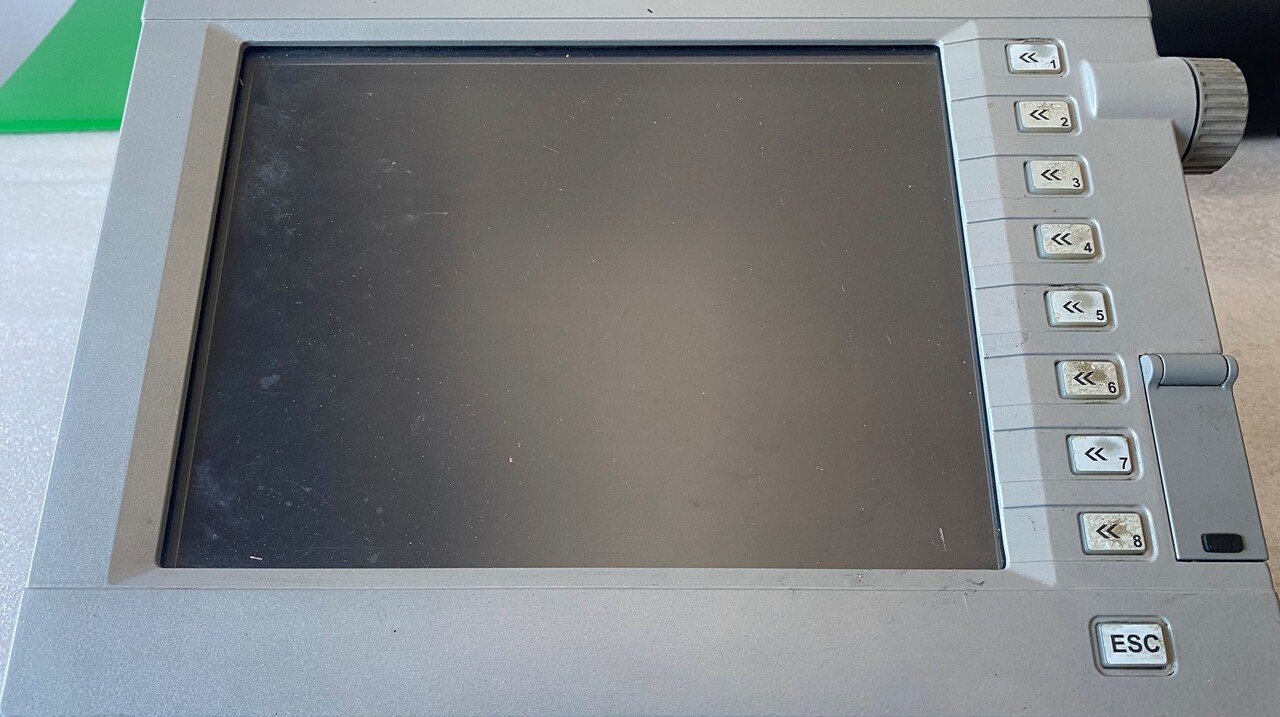 AGCO GLEANER A86 CONTROL MONITOR 72571414 - Fülke és belső tér - Mezőgazdasági gépek: 1 kép. AGCO GLEANER A86 CONTROL MONITOR 72571414 - Fülke és belső tér - Mezőgazdasági gépek: 1 kép.