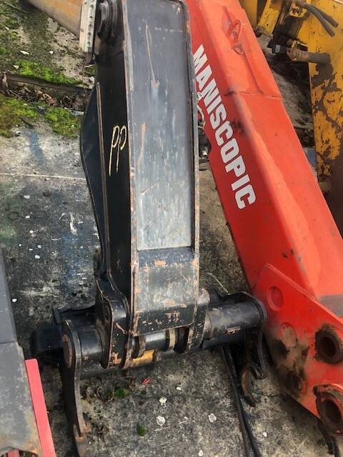 Manitou MLT 627 | MLT 629 - Zwolnica - Zwrotnica - Półoś - Skrzynia - Silnik - Siłowniki - Alkatrész - Teleszkópos rakodó: 1 kép. Manitou MLT 627 | MLT 629 - Zwolnica - Zwrotnica - Półoś - Skrzynia - Silnik - Siłowniki - Alkatrész - Teleszkópos rakodó: 1 kép.