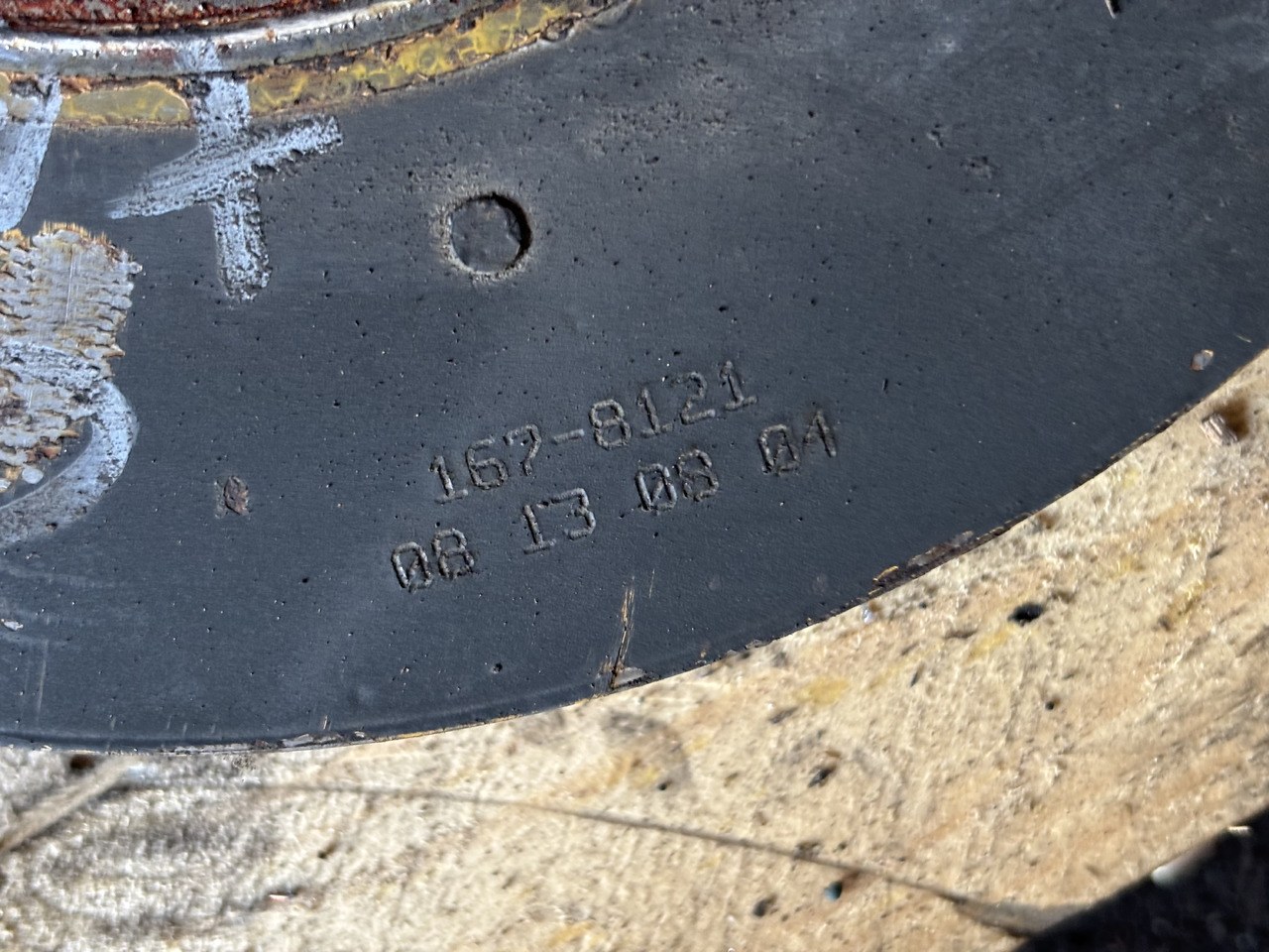 CAT Caterpillar C9 167-8121 Tłumik drgań wału korbowego 1678121 - Főtengely - Mezőgazdasági gépek: 2 kép. CAT Caterpillar C9 167-8121 Tłumik drgań wału korbowego 1678121 - Főtengely - Mezőgazdasági gépek: 2 kép.