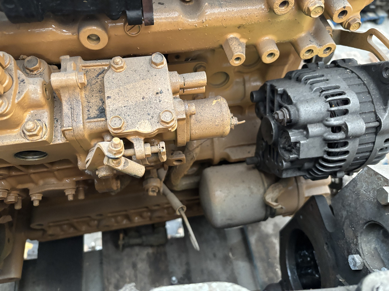 Cat Caterpillar C3.3B Silnik - Motor - Építőipari gépek: 5 kép. Cat Caterpillar C3.3B Silnik - Motor - Építőipari gépek: 5 kép.