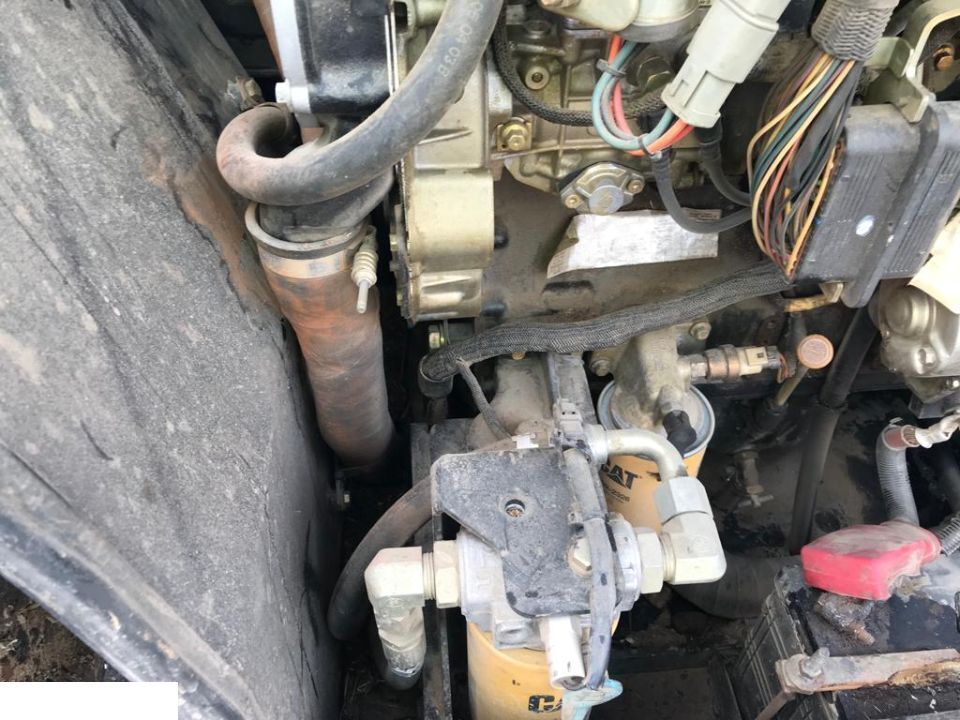 Cat th360 - Skrzynia Biegów Silnik Atak Zwolnica Półoś Most Napędowy Ramię - Sebességváltó - Mezőgazdasági gépek: 5 kép. Cat th360 - Skrzynia Biegów Silnik Atak Zwolnica Półoś Most Napędowy Ramię - Sebességváltó - Mezőgazdasági gépek: 5 kép.