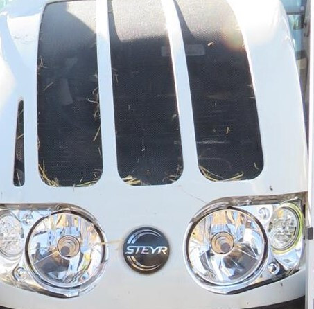 Ciągnik rolniczy Steyr 4085 Reflektor przedni prawy - Fényszóró - Traktor: 1 kép. Ciągnik rolniczy Steyr 4085 Reflektor przedni prawy - Fényszóró - Traktor: 1 kép.