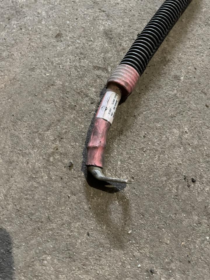 Claas Arion 550-520 650-620 - kabel przewód eletryczny alternator - rozrusznik 0021505462 - Kábel/ Kábelkorbácso - Traktor: 2 kép. Claas Arion 550-520 650-620 - kabel przewód eletryczny alternator - rozrusznik 0021505462 - Kábel/ Kábelkorbácso - Traktor: 2 kép.