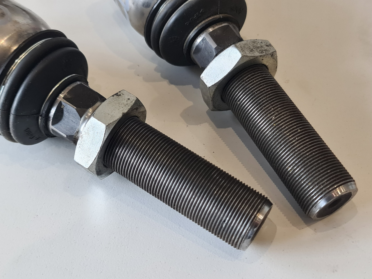 Claas Axion Przegub Kulkowy - Nyomtávrúd - Mezőgazdasági gépek: 1 kép. Claas Axion Przegub Kulkowy - Nyomtávrúd - Mezőgazdasági gépek: 1 kép.